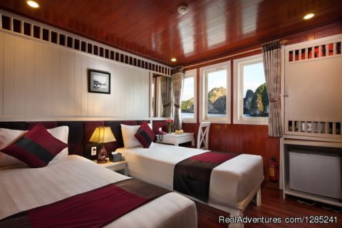 Deluxe ocean view twin cabin