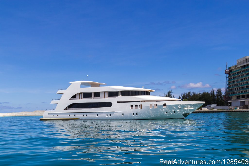 Adora | Adora Best Luxury Crusie | Image #2/23 | 