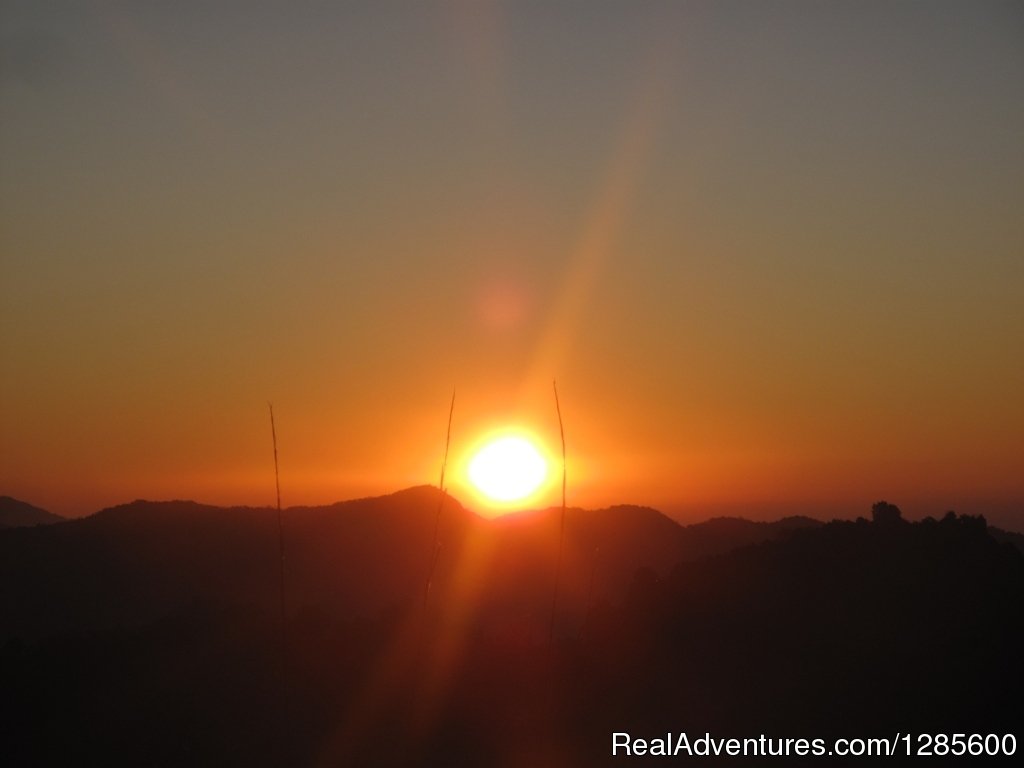 Sunrise View from Sarangkot -Pokhara | Kathmandu City Tours | Image #5/9 | 