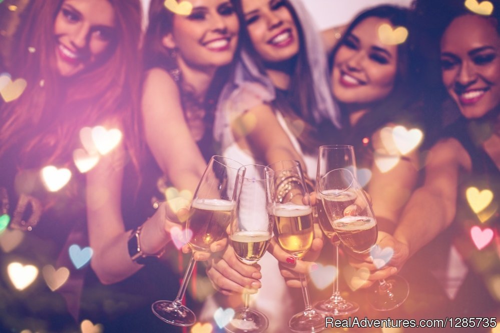 Bachelorette Parties | Winery Tours | Denver, Colorado  | Cooking Classes & Wine Tasting | Image #1/3 | 