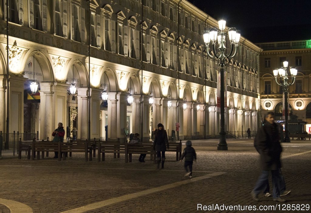 Torino by night | Via Aosta | Image #12/12 | 