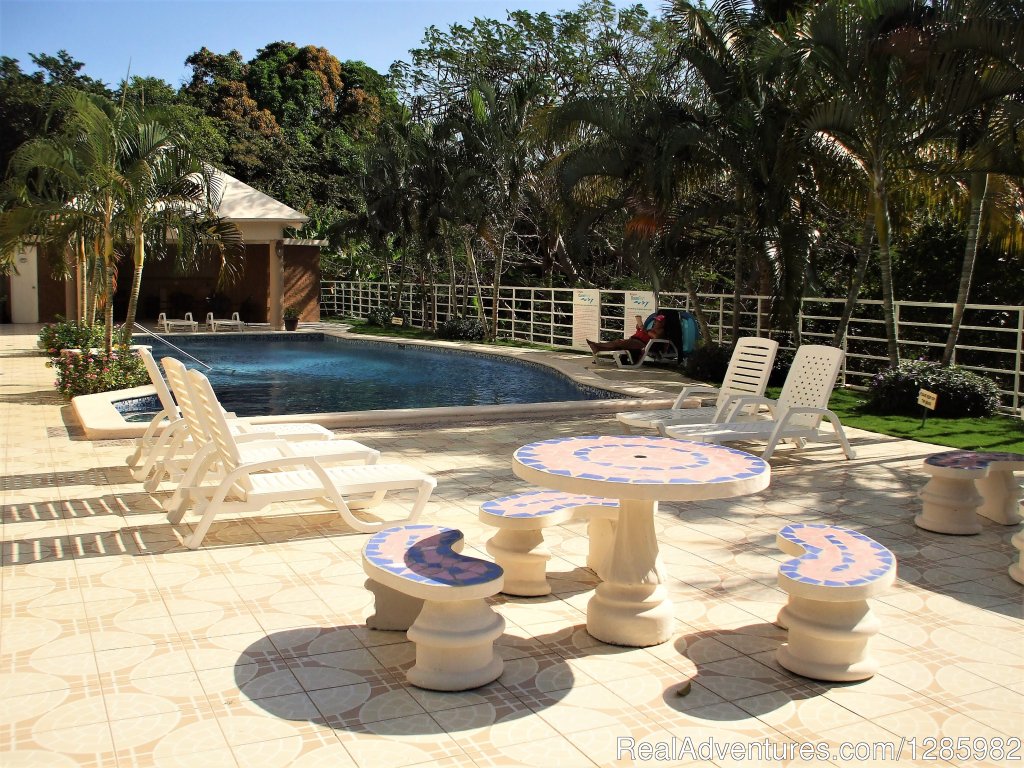 Common Pool & Social Area overlooks ocean | Ocean View 2 bed/2 bath apt with pool in Gorgona | Image #2/7 | 