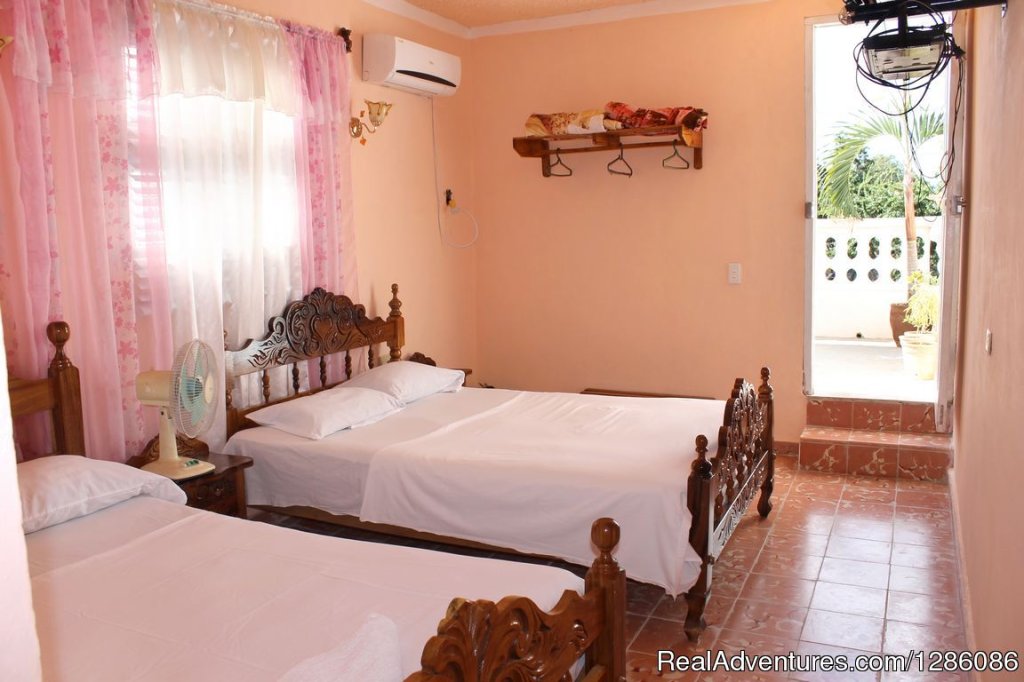 Hostal El Stradivarius | Trinidad, Cuba | Bed & Breakfasts | Image #1/17 | 