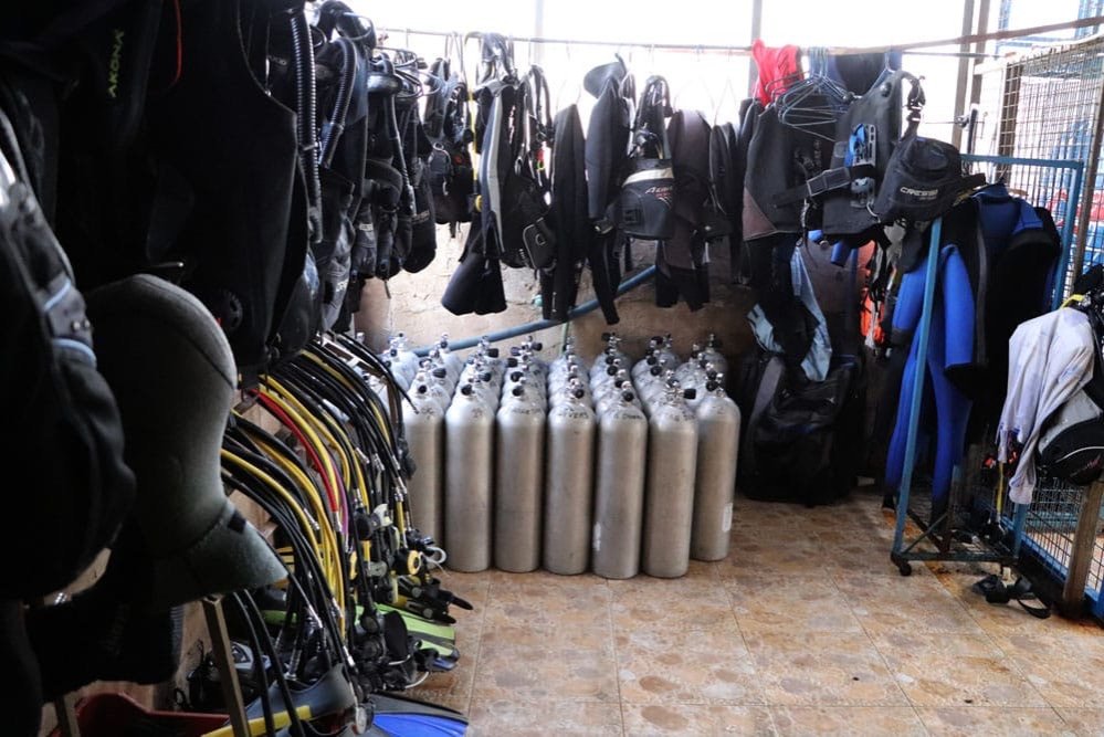 Diving Equipment | Arab Divers | Image #8/20 | 