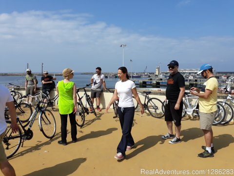 Group Tour With Break For An Ice Cream