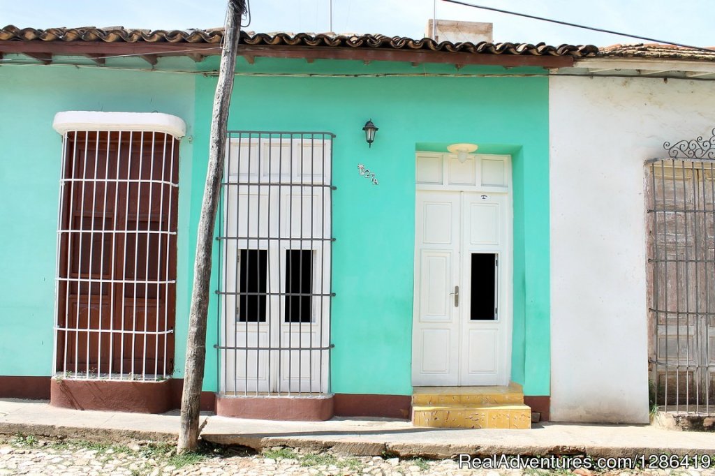 Hostal Melanie y Hector | Trinidad, Cuba | Bed & Breakfasts | Image #1/15 | 