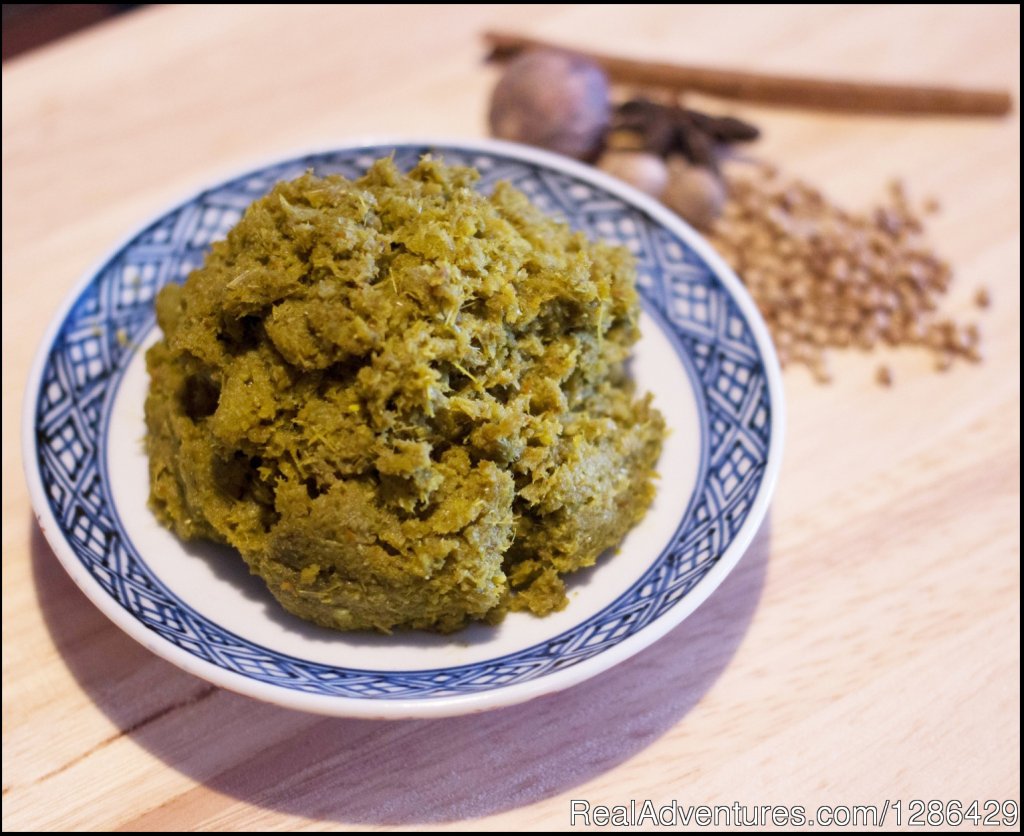 Green curry paste,PennThai Thai cooking class in Phitsanulok | Thai Cooking Class In Phitsanulok | Image #9/14 | 