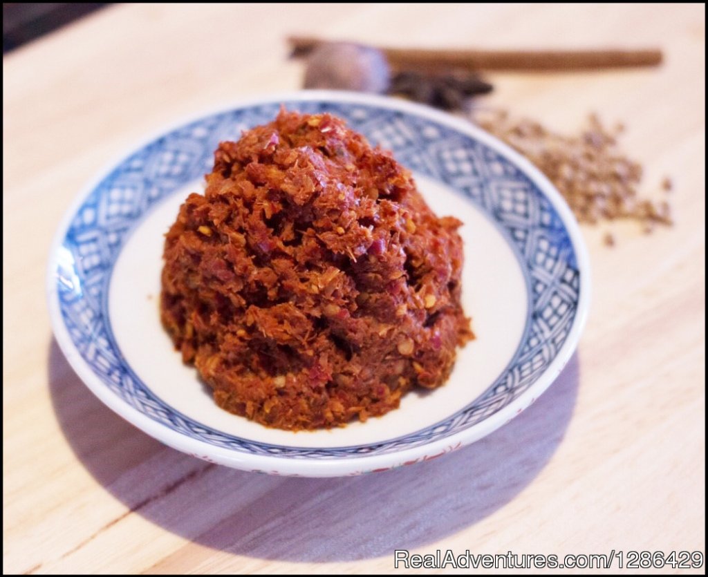 Red Curry Paste, PennThai Thai cooking class in Phitsanulok | Thai Cooking Class In Phitsanulok | Image #7/14 | 