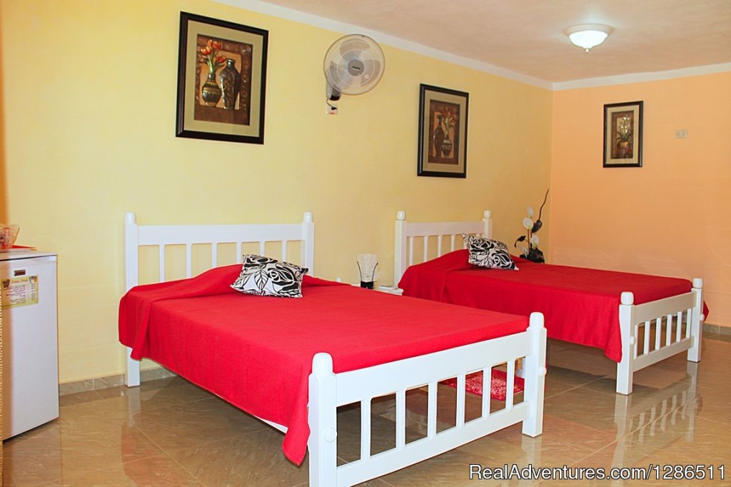 Rooms | Hostal Lyosman Y Yanin | Image #6/13 | 