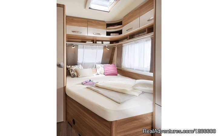 Burstner Premio 460 Ts Caravan | Image #4/9 | 