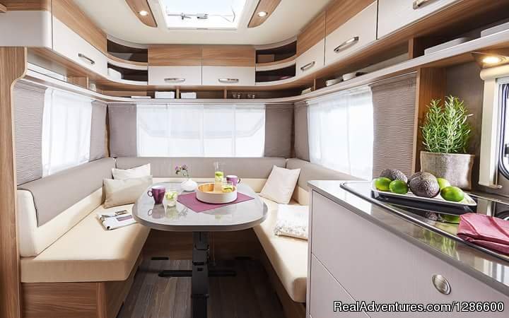 Burstner Premio 460 Ts Caravan | Image #7/9 | 