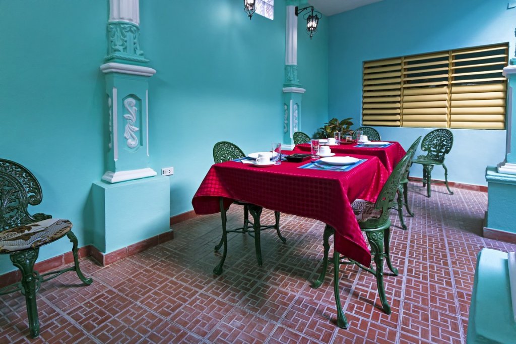 Doner Room | Very Nice, Hostal Loraine. | Image #2/19 | 