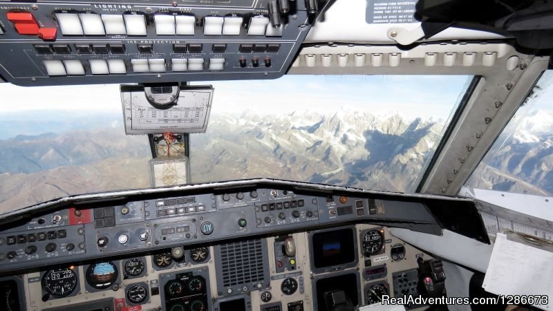 Great view from the cock-pit | Everest Mountain tour | Image #3/5 | 