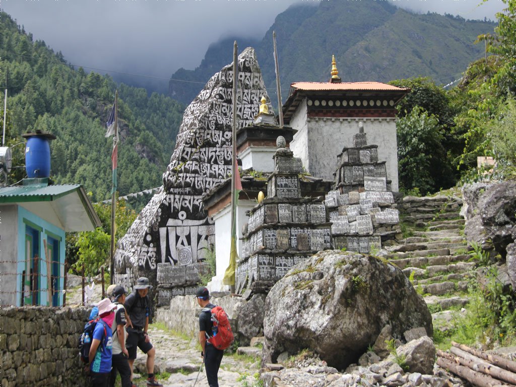 Mani Rock | Everest Base Camp Trek | Image #4/10 | 