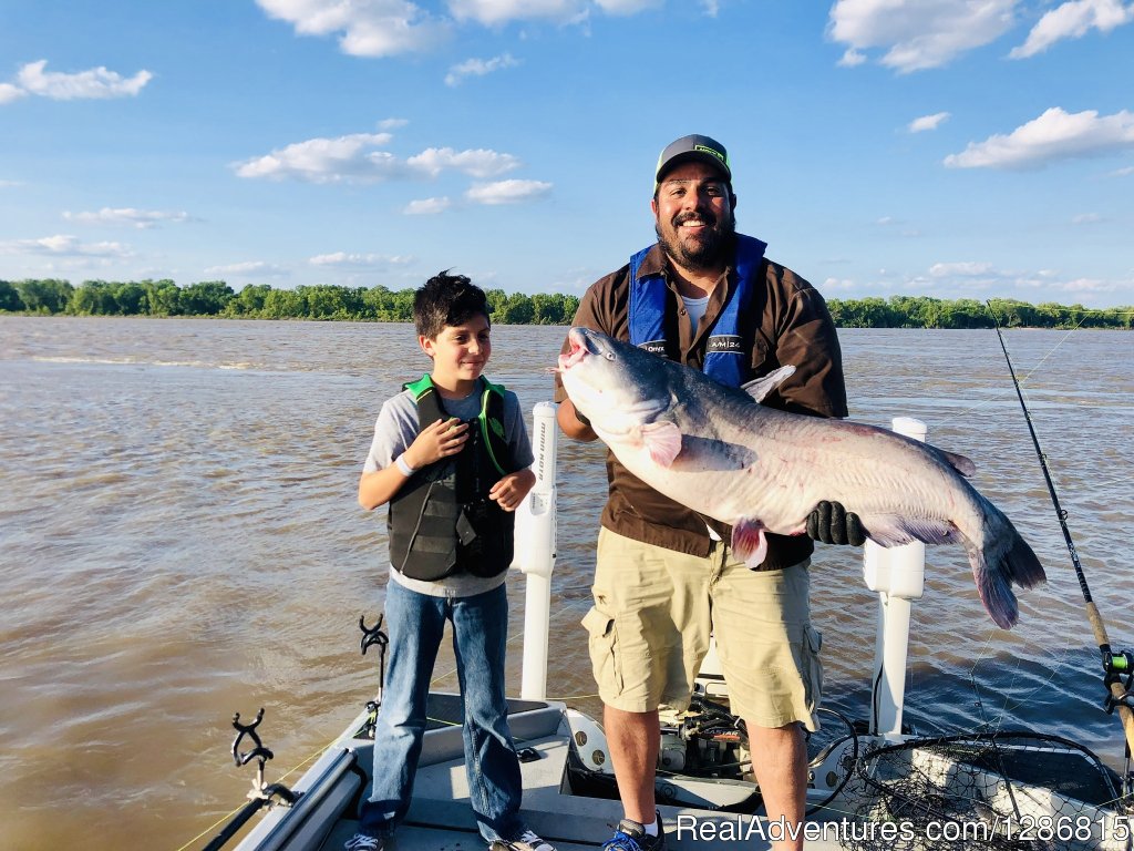 Fish Memphis for Trophy Catfish | Image #13/45 | 