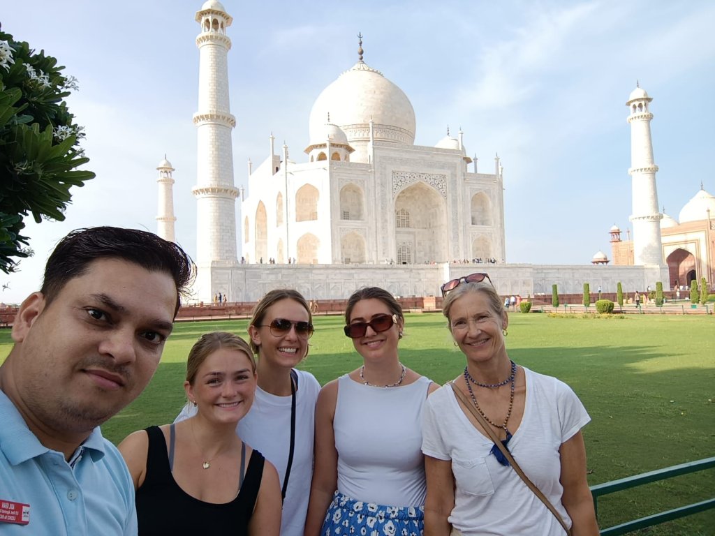 Tajmahal | Delhi Agra Jaipur Tour || Taj Trip India | Image #2/15 | 