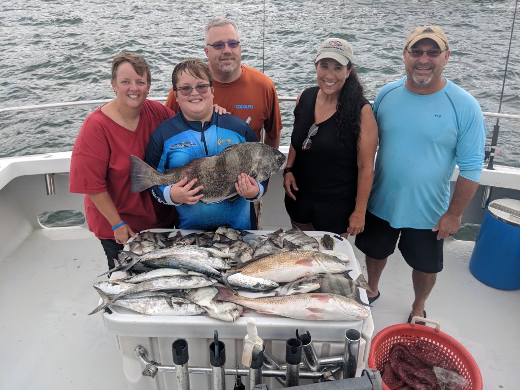 Williamsburg Family Fun | Fun fishing Charter Williamsburg Virginia | Image #4/5 | 