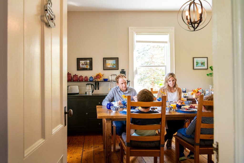 B&b Guests Enjoying Breakfast | Peaceful River Ridge Lodge On Martins River | Image #17/17 | 