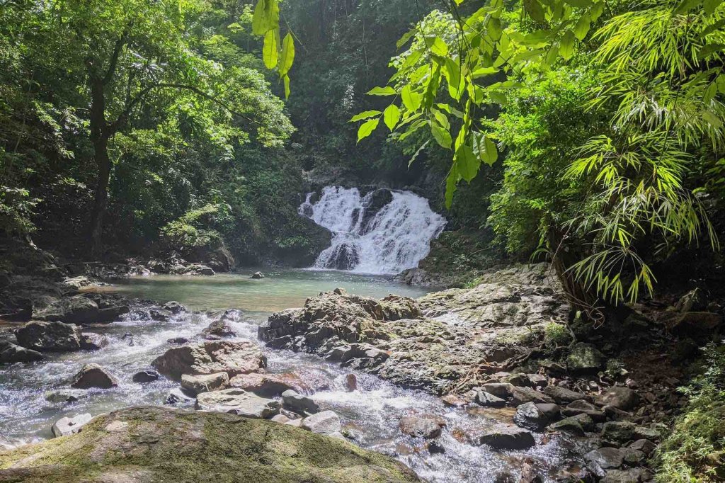 Embera Indian Village, Chagres River And Waterfall | Image #25/37 | 