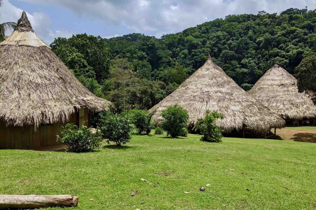 Embera Indian Village, Chagres River And Waterfall | Image #29/37 | 