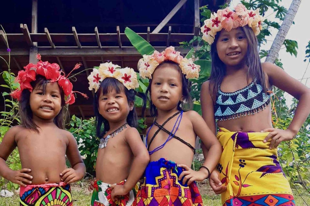 Embera Indian Village, Chagres River And Waterfall | Image #12/37 | 