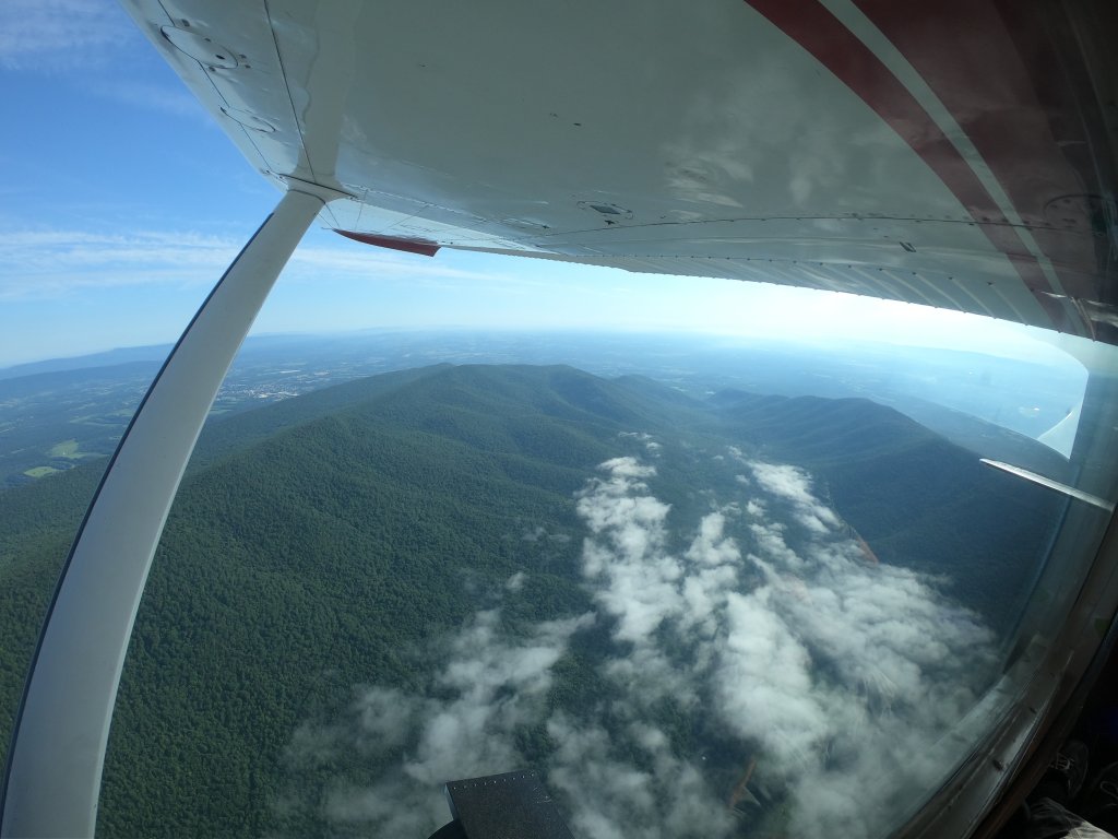 Skydive Front Royal - Dc's Tandem Skydiving Adventure | Washington Dc's Most Scenic Skydiving Experience | Image #7/11 | 