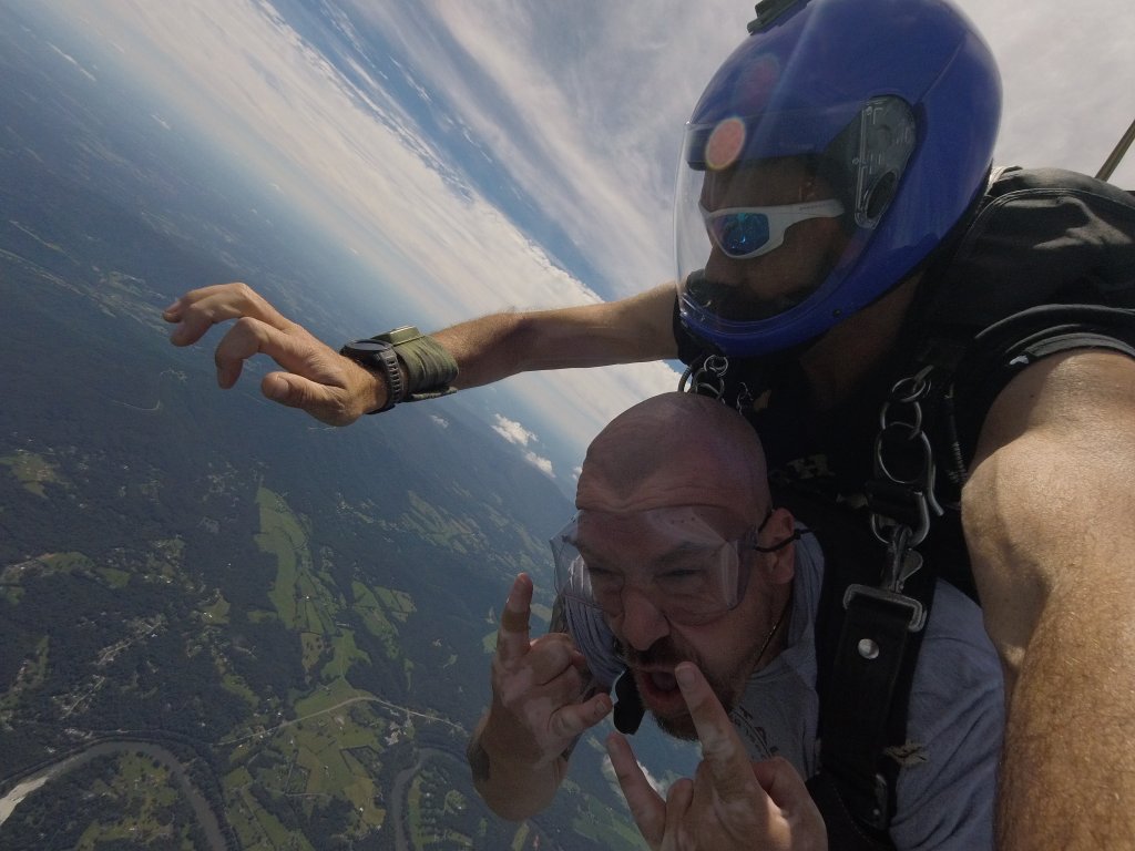 Skydive Front Royal - Virginia's Scenic Skydiving Destinatio | Washington Dc's Most Scenic Skydiving Experience | Image #6/11 | 